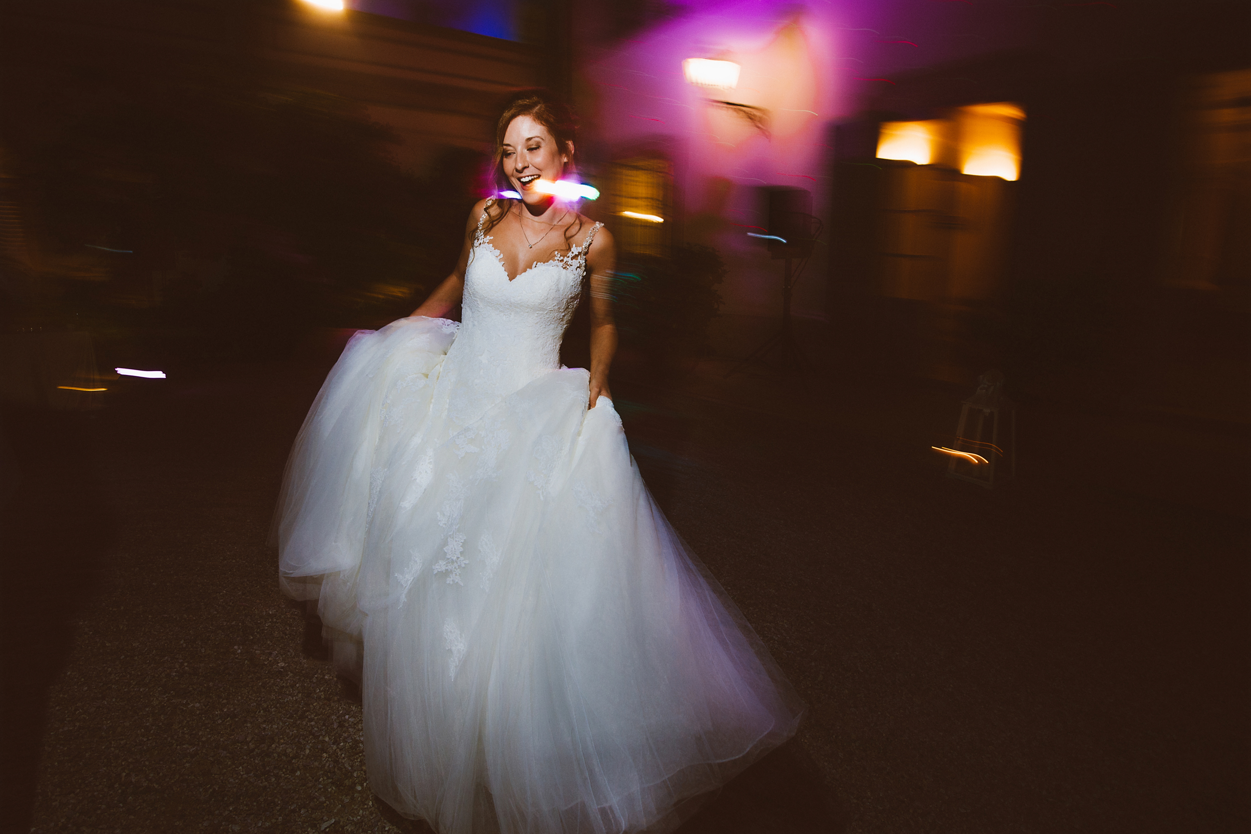 #nextdoorbride by mitia wedding photographer in italy
