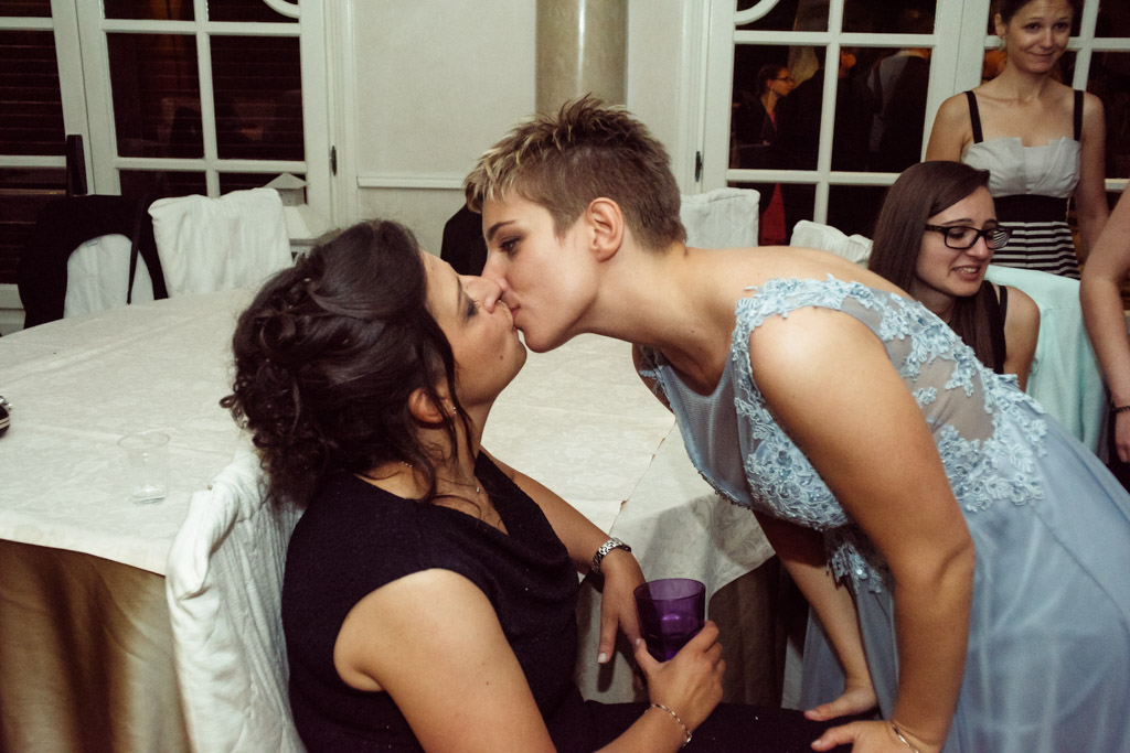 #nextdoorbride by mitia wedding photographer in italy
