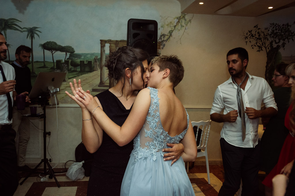 #nextdoorbride by mitia wedding photographer in italy